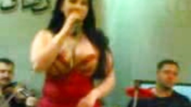Висока якість :  Рабиня-стажерка трахає рабиню в відео гарного сексу клітці Безкоштовні відеокліпи 